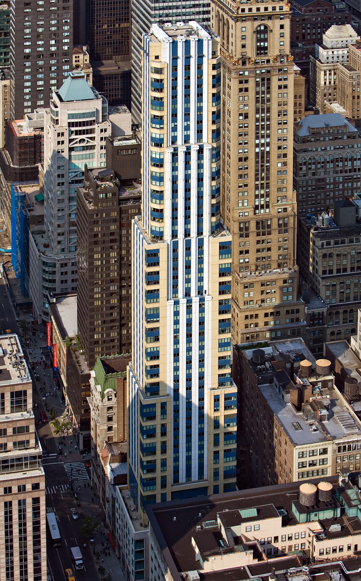 425 5th Avenue, New York City - View from Empire State Building. © Mathias Beinling